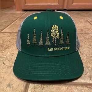 NWT Wild Tribute Dare To Be Different Hat OS